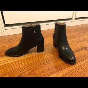 NEW Stuart Weitzman Kiandra Boots size 6